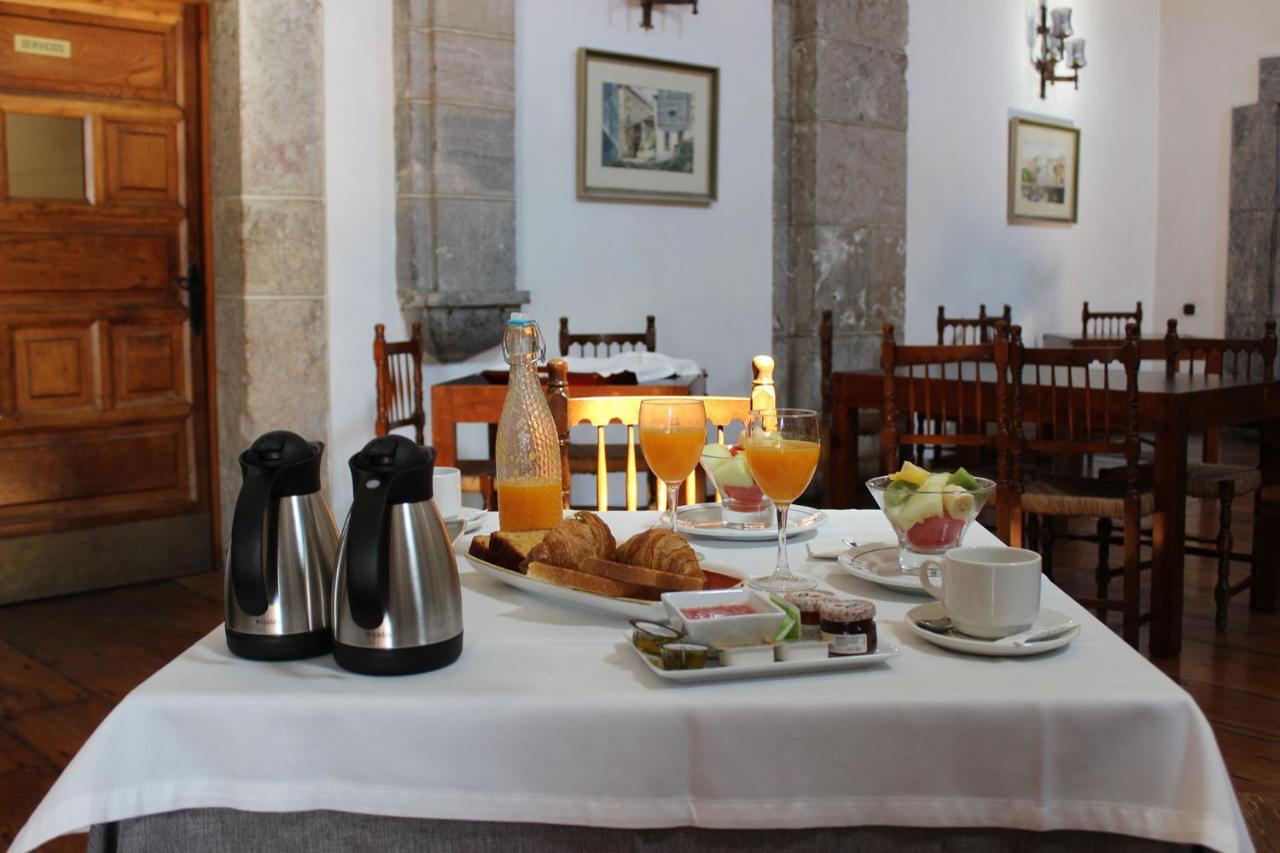Don Paco Hotel Llanes Bagian luar foto