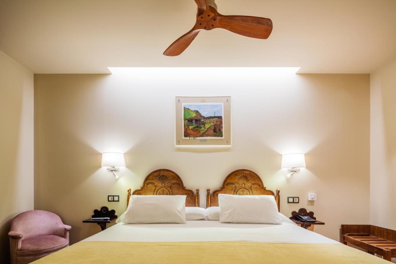 Don Paco Hotel Llanes Bagian luar foto