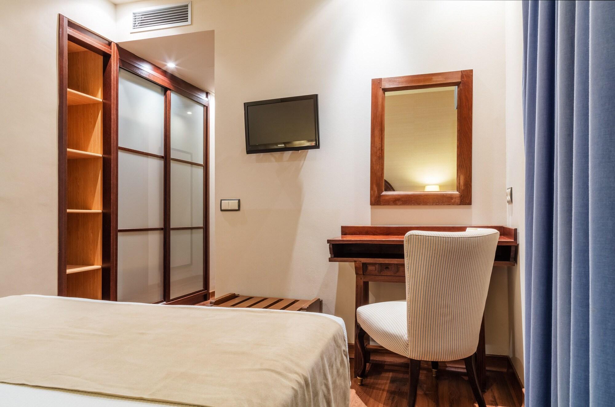 Don Paco Hotel Llanes Bagian luar foto