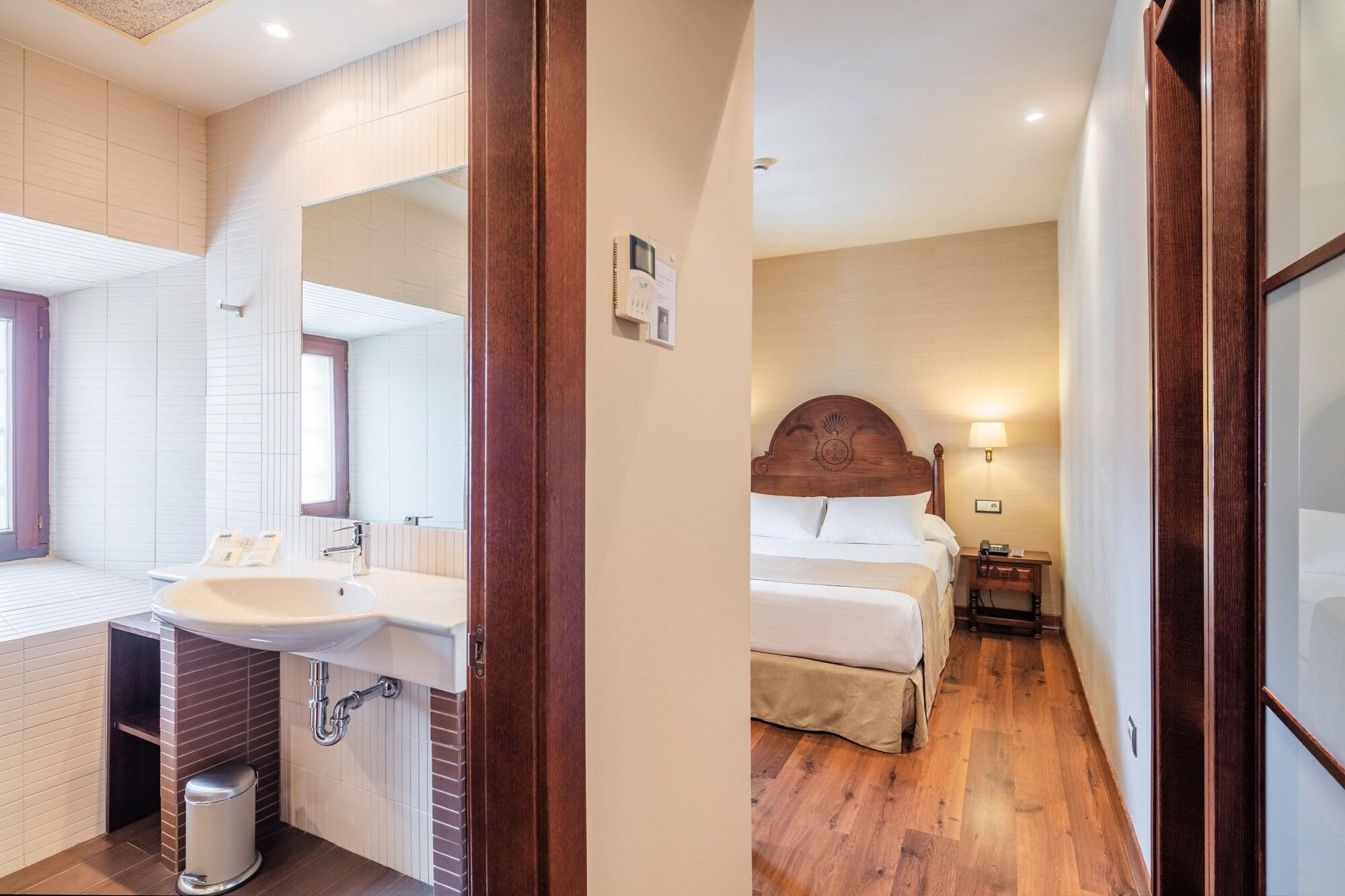 Don Paco Hotel Llanes Bagian luar foto