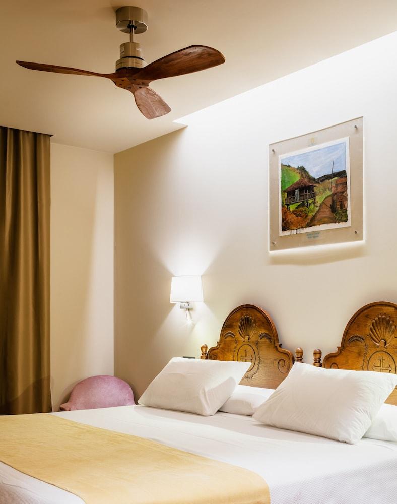 Don Paco Hotel Llanes Bagian luar foto